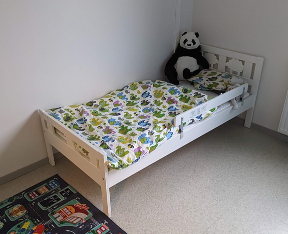 IKEA KRITTER lasten yhden hengen sänky valkoinen, patjan ja sälepohjan kanssa