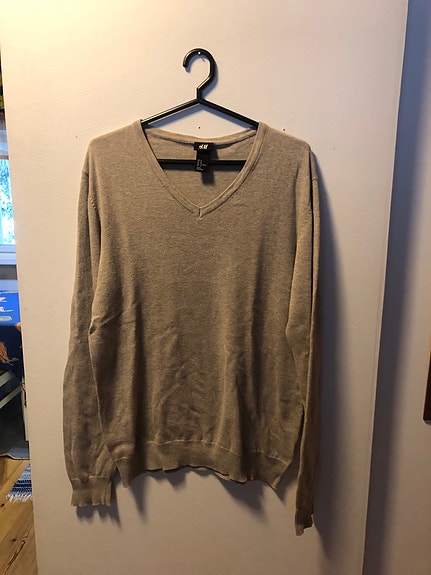 Beige neule