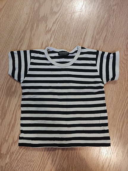 Lasten Marimekko t-paita (koko 70)