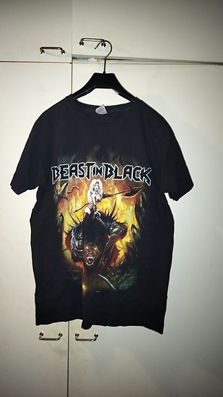 Beast in Black kiertue paita