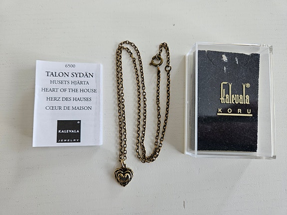 Kalevala Talon sydän kaulakoru