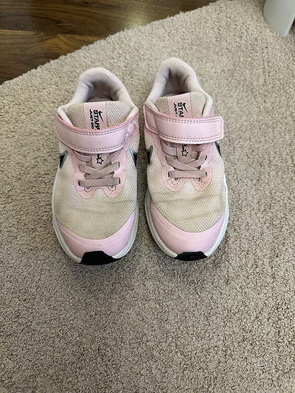 Nike lenkkarit, 27