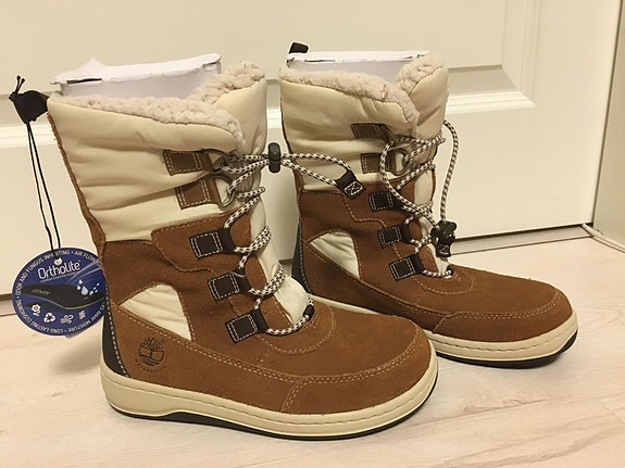 Uudet tyttöjen Timberland talvisaappaat 34