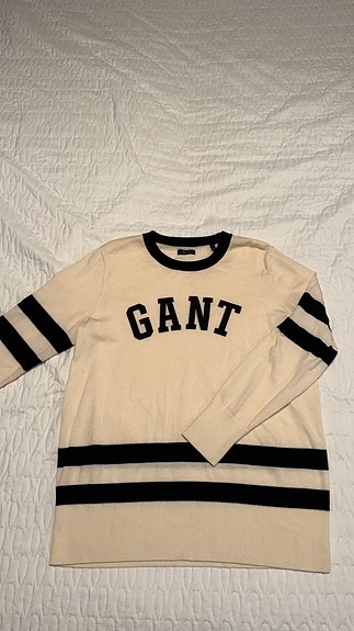Gantin uusi neule XL 50€/spk