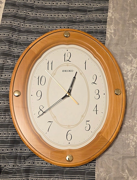 Seinäkello SEIKO