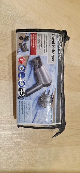 Hiustenkuivaaja.