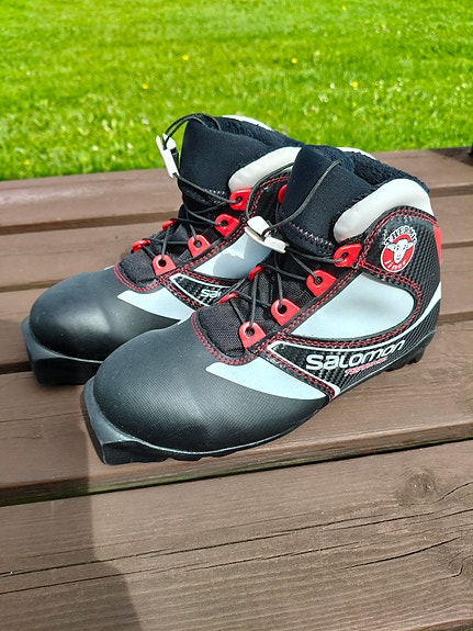Salomon hiihtomonot 33,5