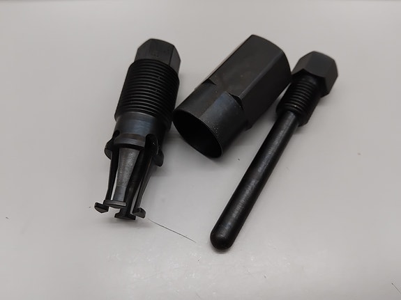 Automaattivaihteiston öljynjäähdyttimen putkien irrotus työkalu Opel Antara