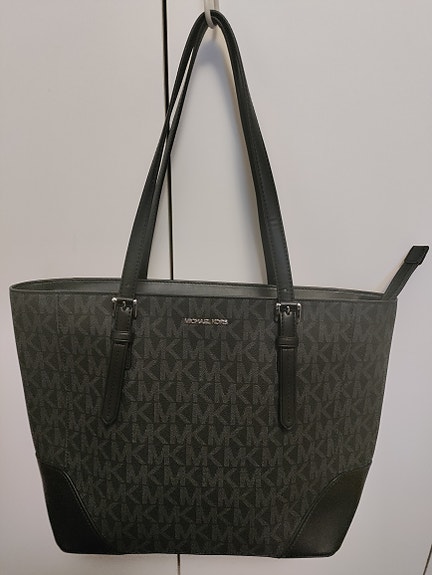 Michael Kors käsilaukku