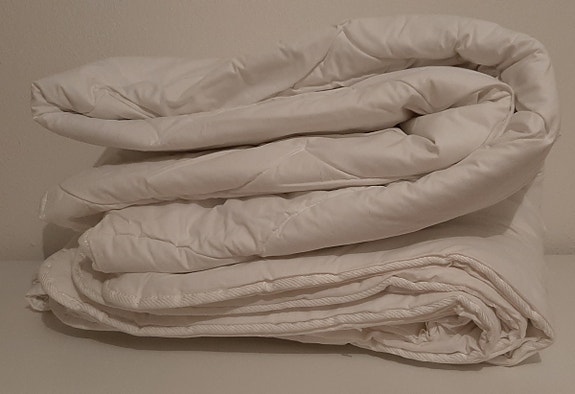 Uusi lämmin peitto 130 x 185 cm