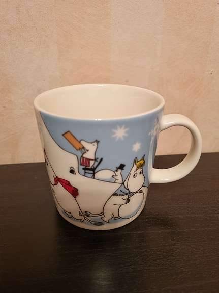 Muumimuki lumileikkejä