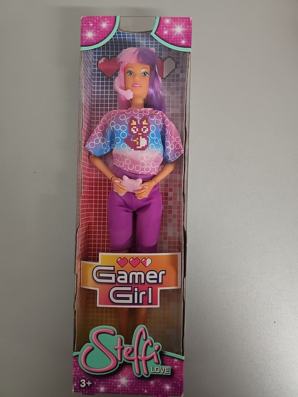 Steffi Gamer Girl -nukke uusi