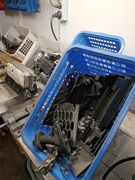 Audi A4  B6/b7 ehyttä sisustan osaa