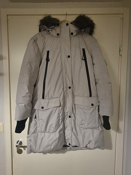 Superdry untuvatakki koko 42