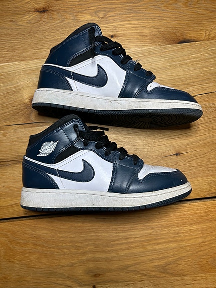 Air jordan 1 kengät koko 38