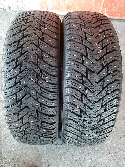 Nastarenkaat Nokian Hakkapeliitta 8 DOT 14/2016 185/65 R15 92 T XL T 92