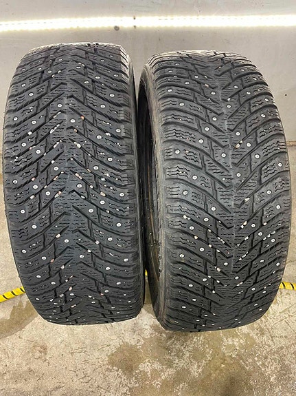 Nastarenkaat Nokian Hakkapeliitta 8 DOT 2014 235/60 R17 106 T XL T 106
