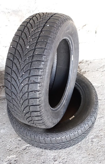 Lamellirenkaat Goodyear Ultra Grip Ice 2 DOT 2018 205/60 R16 96 T XL T 96