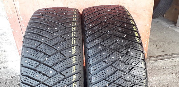 Nastarenkaat Goodyear Ultra Grip Ice Arctic DEMO DOT 2016 245/40 R18 97 T XL T 9