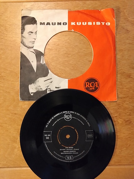 Mauno Kuusisto 7" Ave Maria/Oi juhlayö