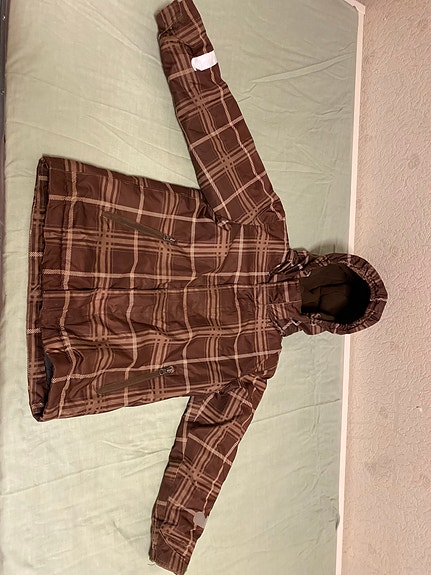 Remu Travallen tyylikäs toppatakki 128 cm