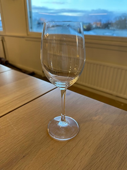 Punaviinilasit 4kpl, vähän käytetyt