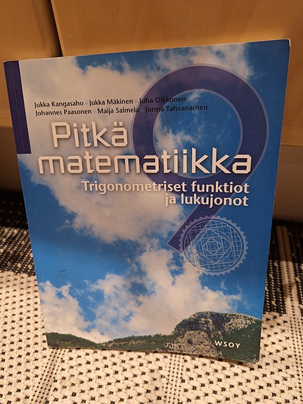 Pitkä matematiikka 9, Trigonometriset funktiot ja lukujonot
