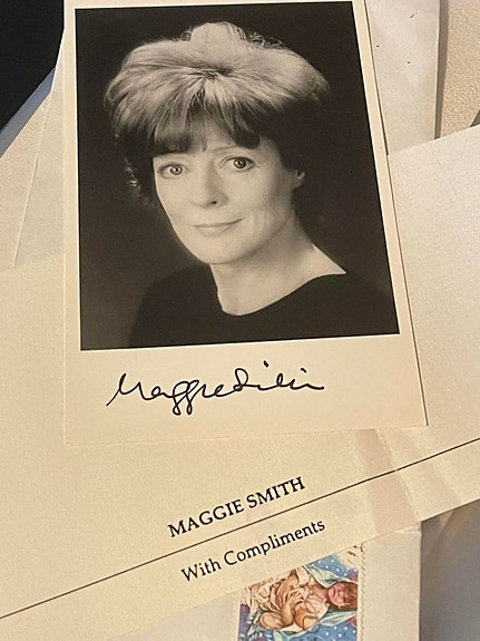 Maggie Smithin nimikirjoitus