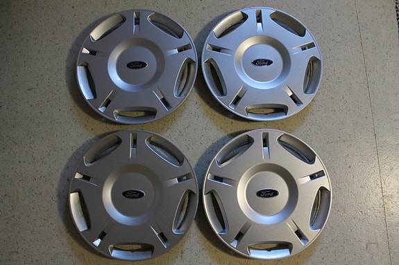 Ford Mondeo 4 kpl pölykapselit muovikapseli koristekapseli 44cm 16-tuumaa