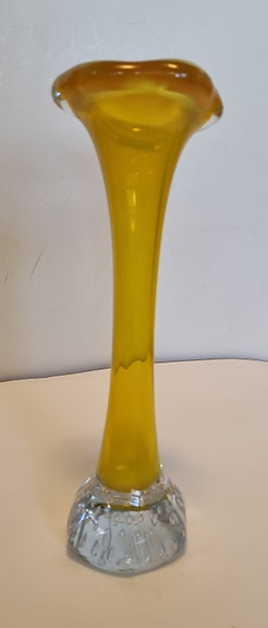 Keltainen vintage maljakko