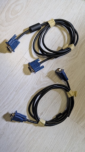 VGA-kaapeli ~1.8m