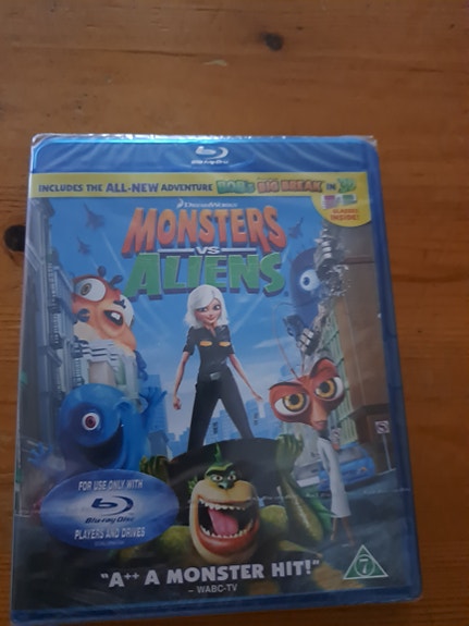 Monsters vs Aliens Blu-ray uusi(muoveissa)10€+6posti/nouto