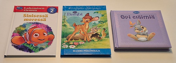 3 kpl Disney lasten kirjoja (Bambi, Nemo ym)