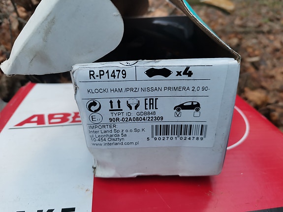 Nissan Primera etujarrupalat uudet.