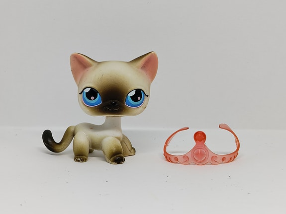 Aito LPS seisova kissa #005