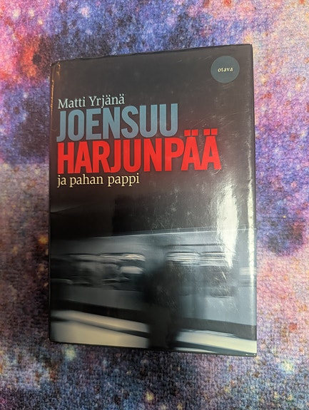 Matti Yrjänä Joensuu: Harjunpää ja pahan pappi