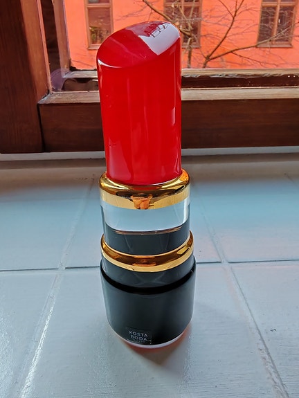 Kosta Boda Make Up -figuuri Lipstick huulipuna taidelasi, punainen