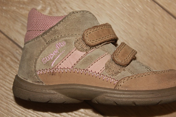 Superfit kengät koko 23