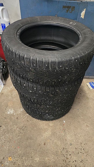 195/60R15 renkaat