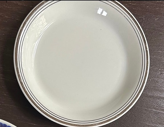 Arabian leipälautaset ja Isän kuppi