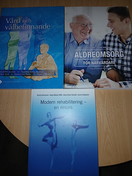 Ruotsinkieliset Lähihoitaja kirjat