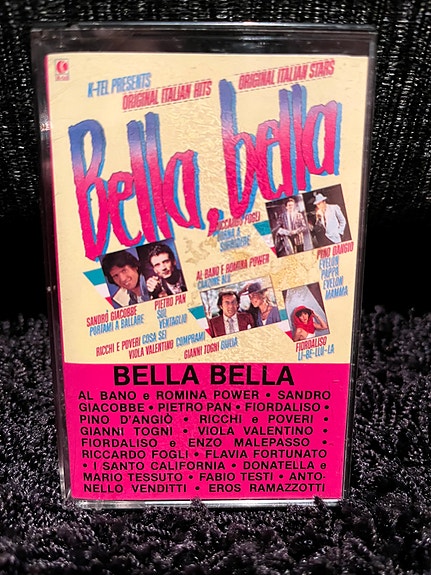 Bella, Bella C-kasetti