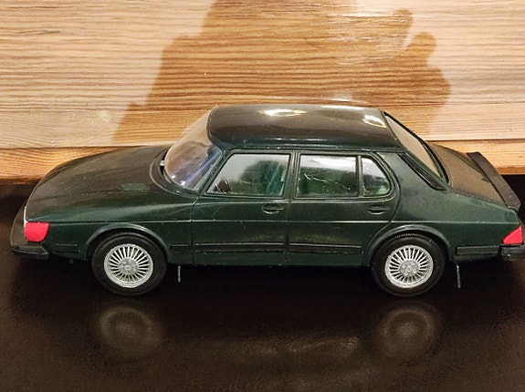 Saab 900 Turbo sedan