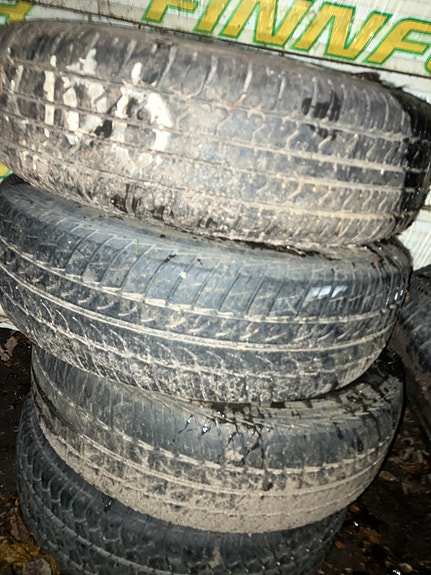 14" 4x100 renkaita esim. peräkärryyn