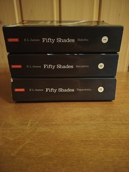 E.L. James Fifty Shades Kirjasarja