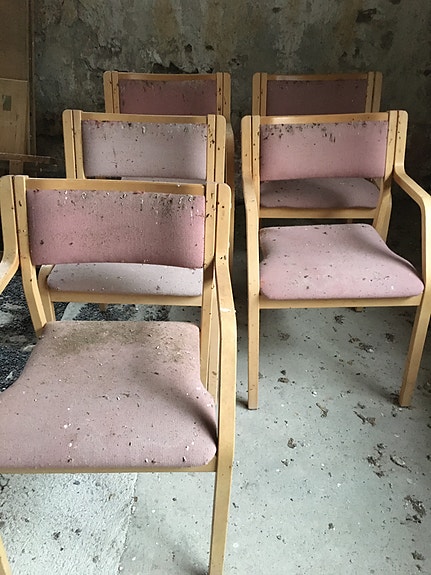 Tuoleja kunnostukseen 6 kpl