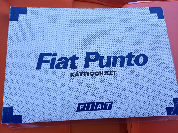 Fiat Punto 188 käyttöohjekirja