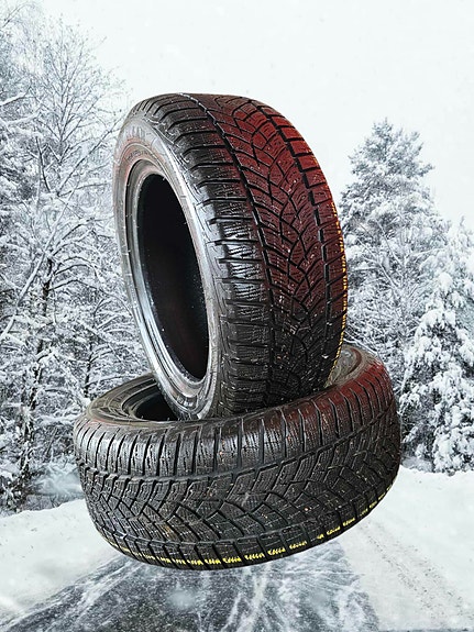 Lamellirenkaat Goodyear Ultra Grip Performance+ DOT 2020 225/55 R16 95 H H 95