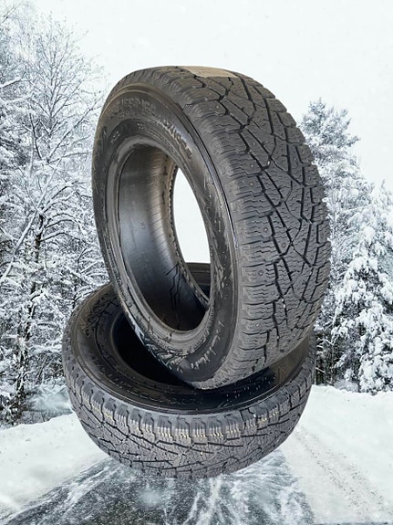 Nastarenkaat Nokian Hakkapeliitta C3 DOT 15/2021 205/65 R16C 107/105 R R 107/105