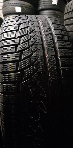 Lamellirenkaat Nokian WR A4 DOT 2016 235/45 R18 98 V XL V 98